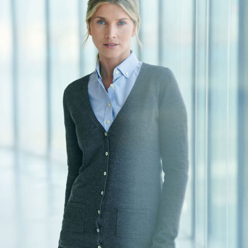 Women's v-button cardigan Thumbnail