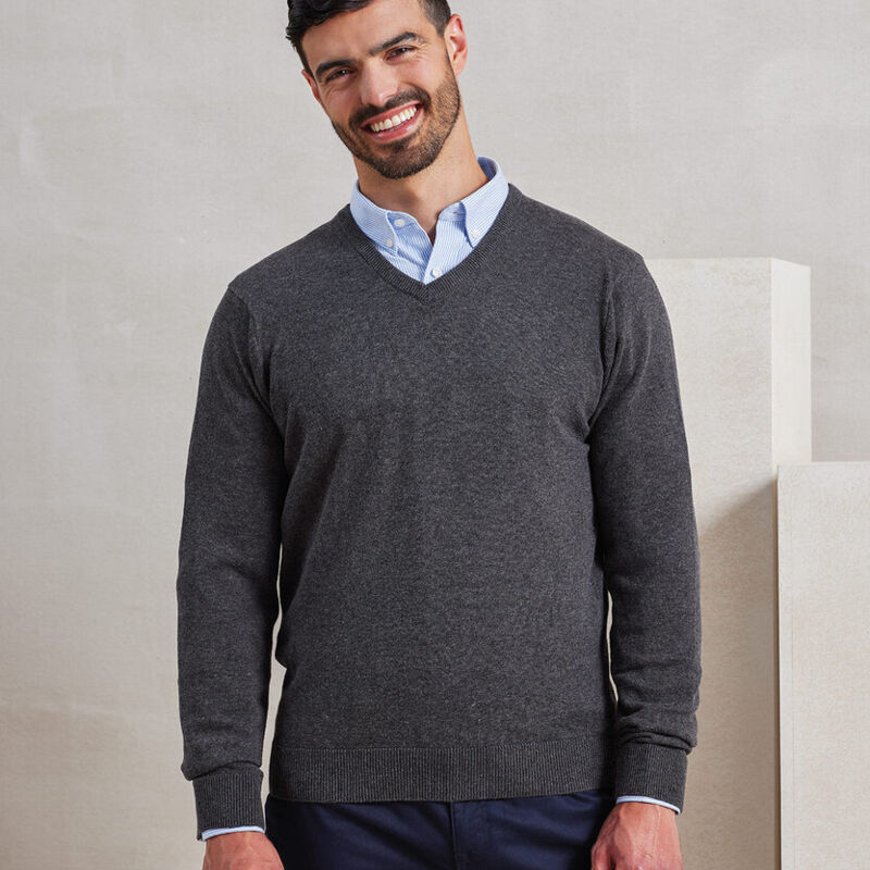 V-neck knitted sweater Thumbnail